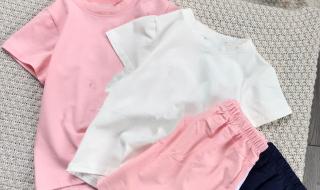 胸前的小兔子都肿了