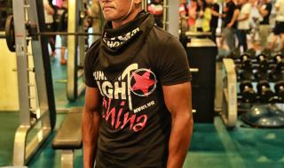 泰拳王播求比赛视频